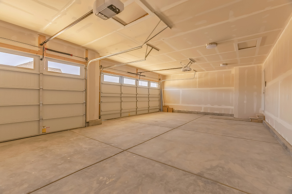 garage drywall 1 - 22 Interior Garage Wall Ideas (Plus 4 Alternatives to Drywall for Garage Walls)